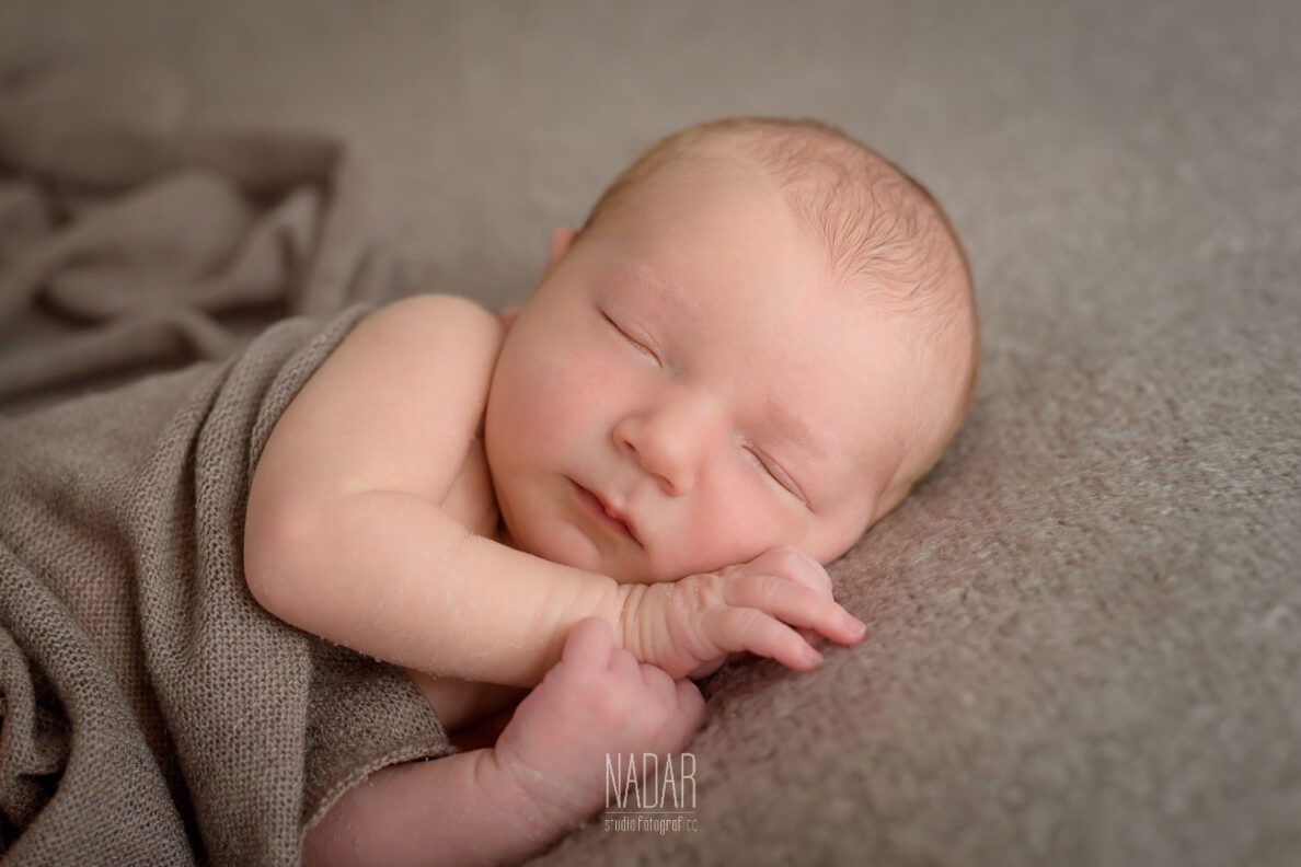 neonato durante servizio fotografico a Torino